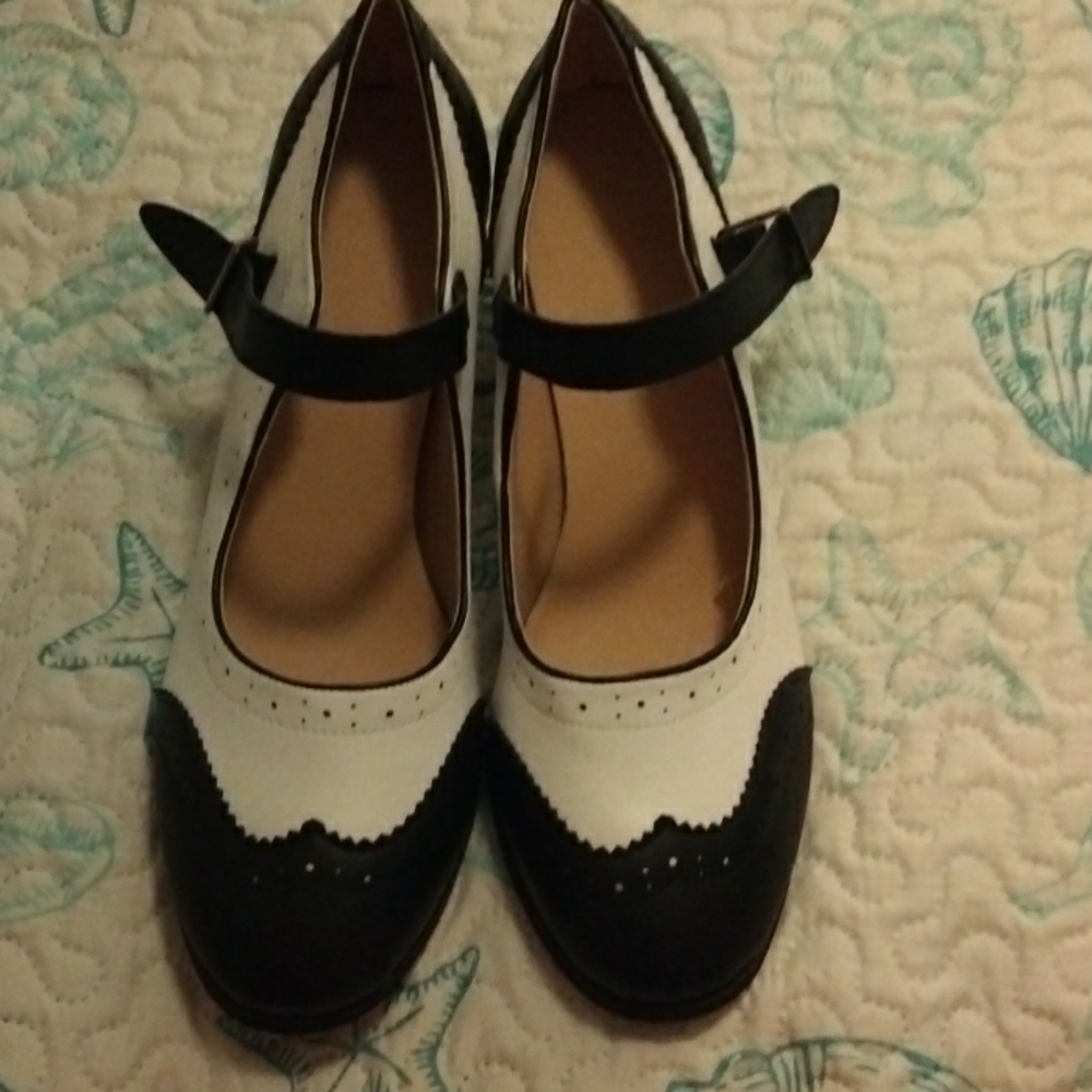 Saddle Oxford Mary Jane High Heel Pumps NWOT